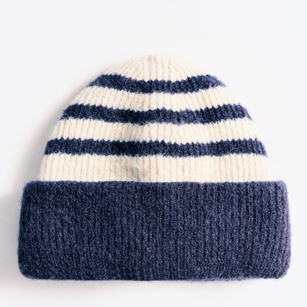 NWT, Zara Turned Up Knit Beanie, Navy Stripe